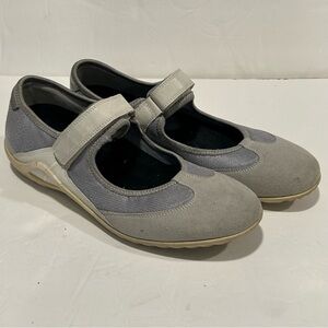 Ecco Woman’s Grey Leather & Mesh Mary Jane Flats Size 41 US 10.5 Comfort Shoes